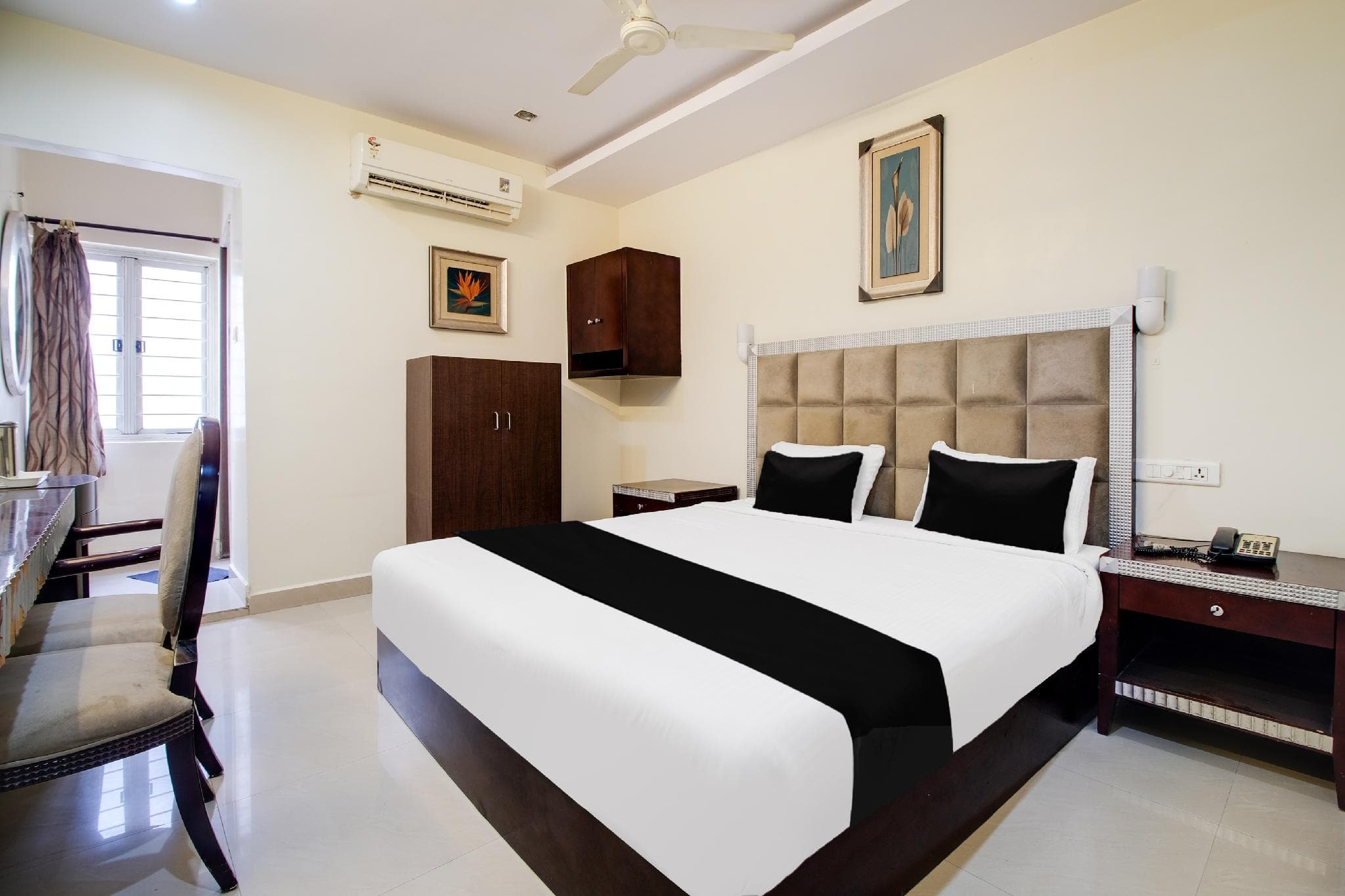 OYO Townhouse Gajuwaka Near CMR Mall