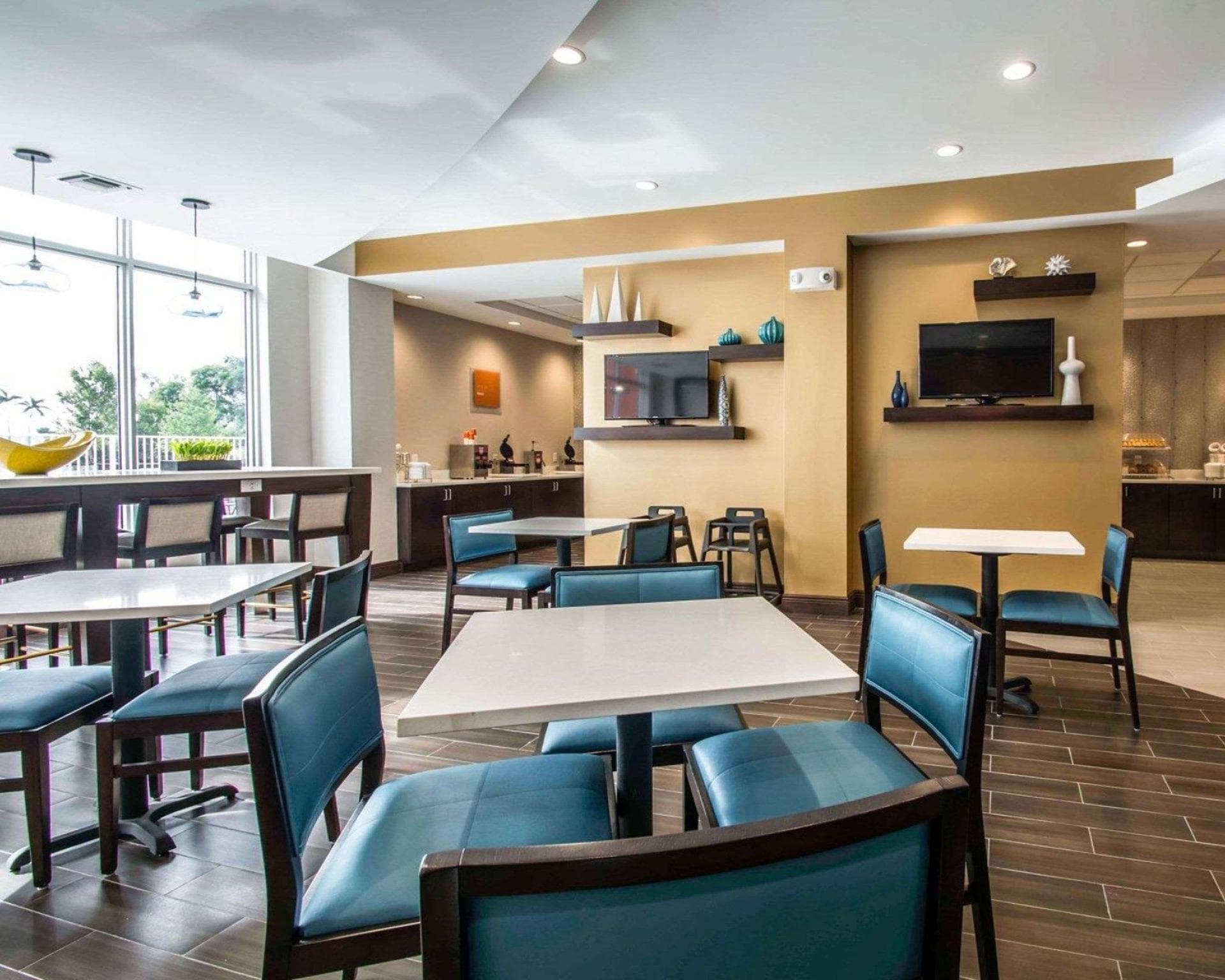 Comfort Suites Fort Lauderdale Airport South & Cruise Port