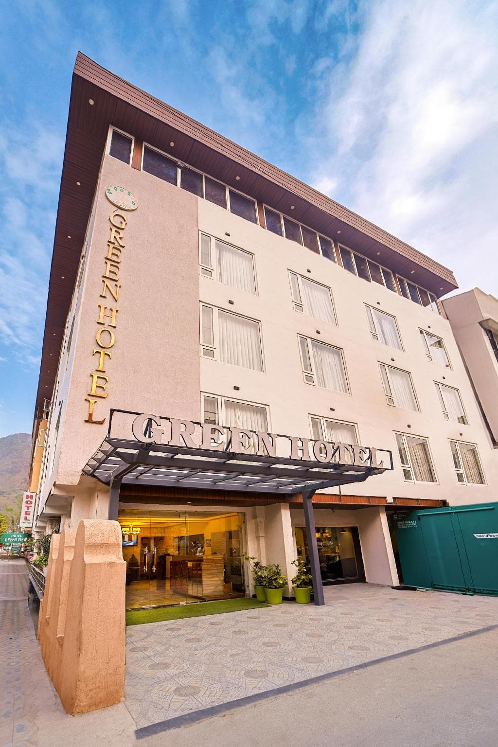 Hotel Green Behind Parmarth Niketan
