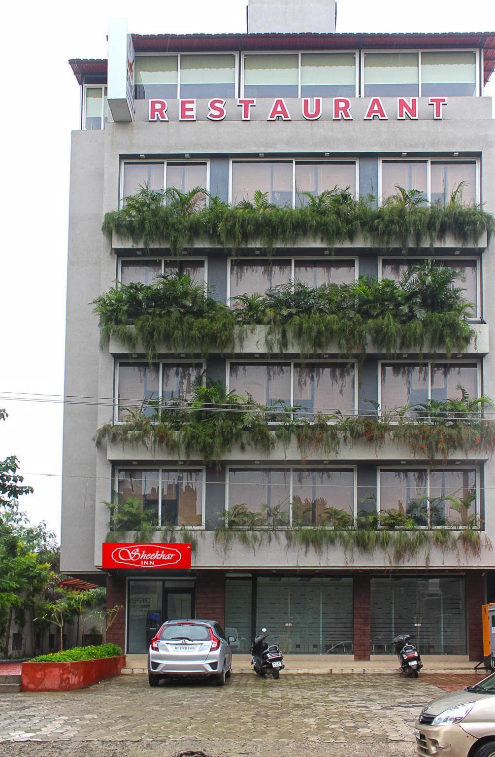 Hotel Raj Shikhar