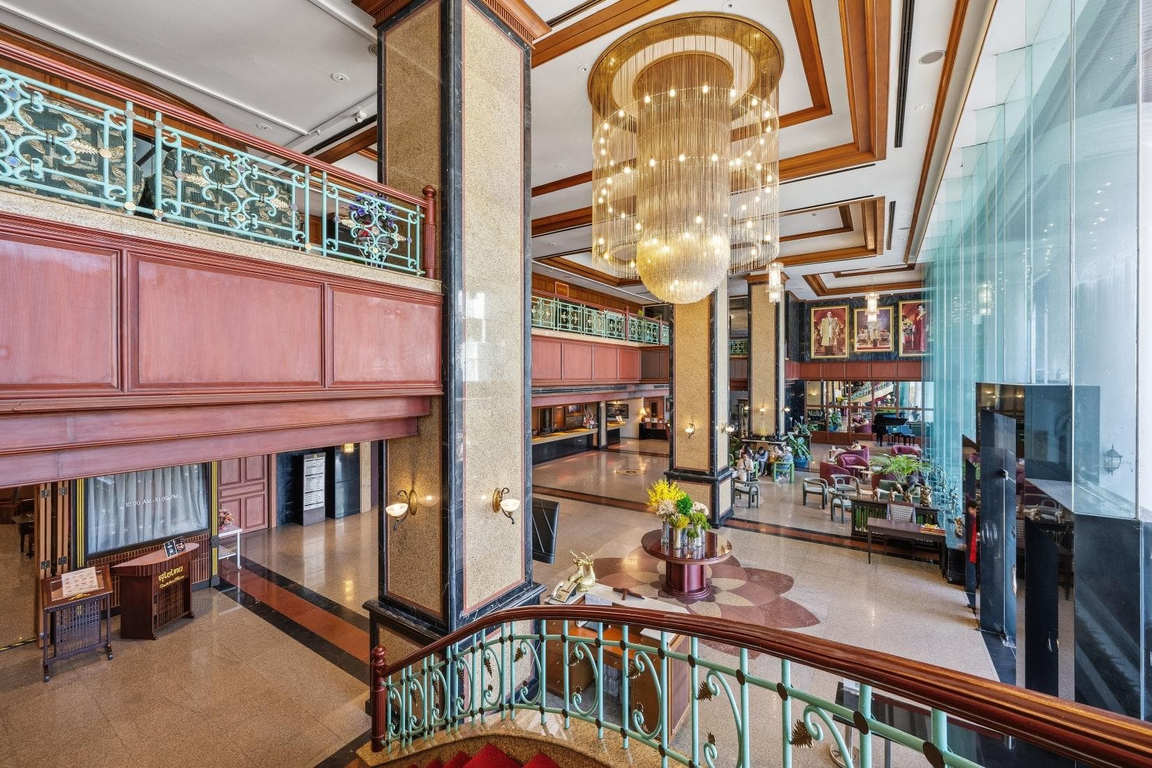Town In Town Hotel