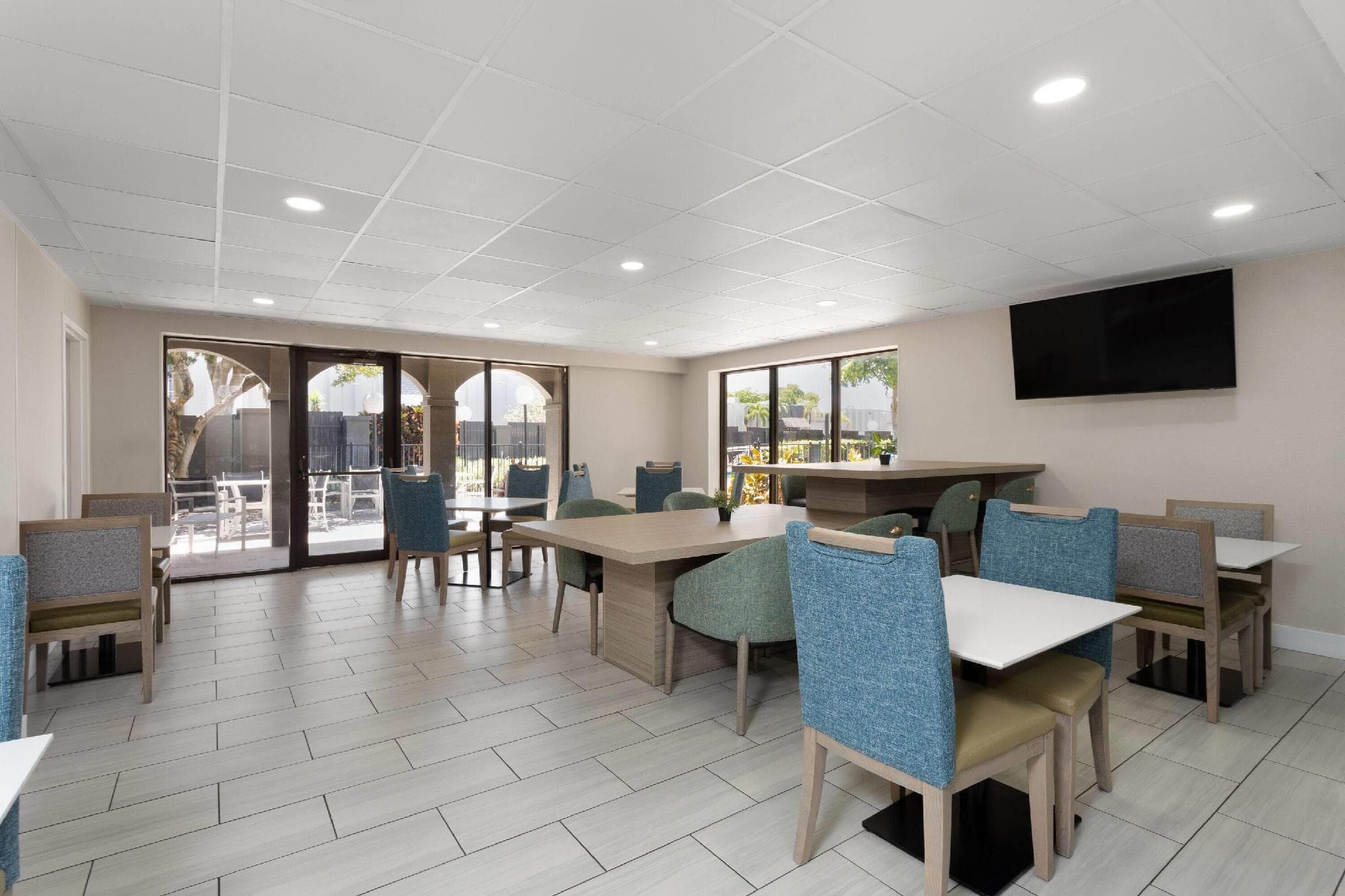 La Quinta Inn & Suites by Wyndham Ft Lauderdale Cypress Cr