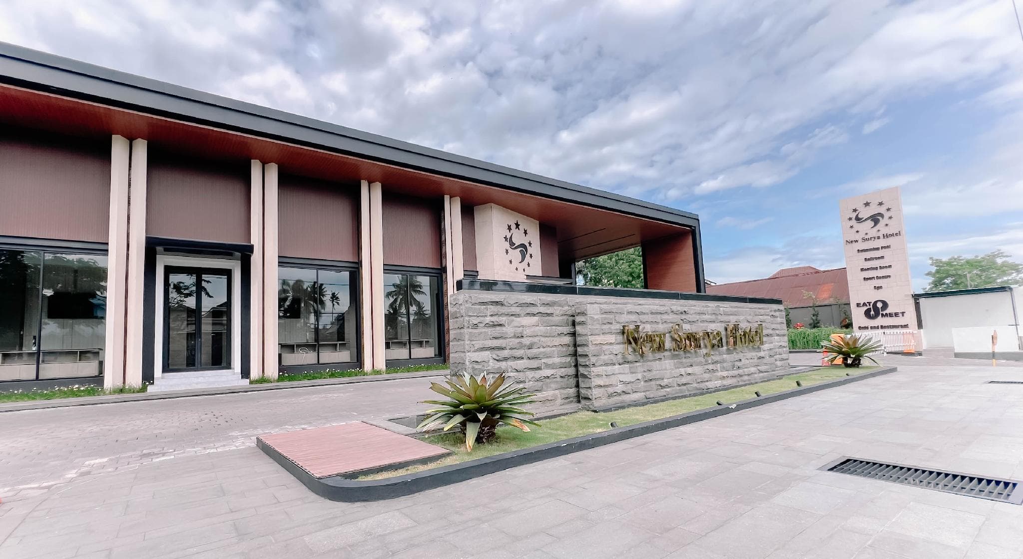 New Surya Hotel