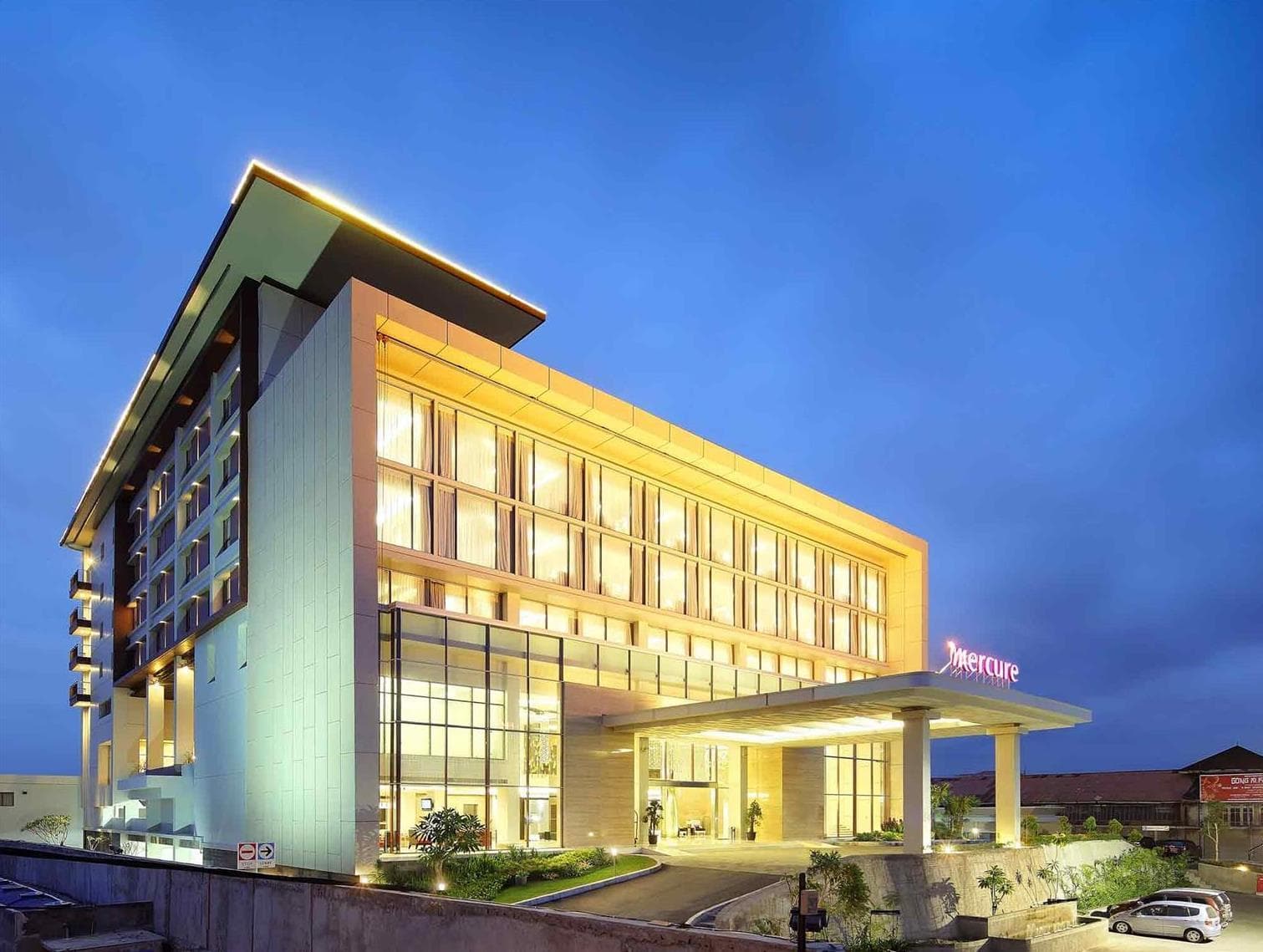 Mercure Padang Hotel