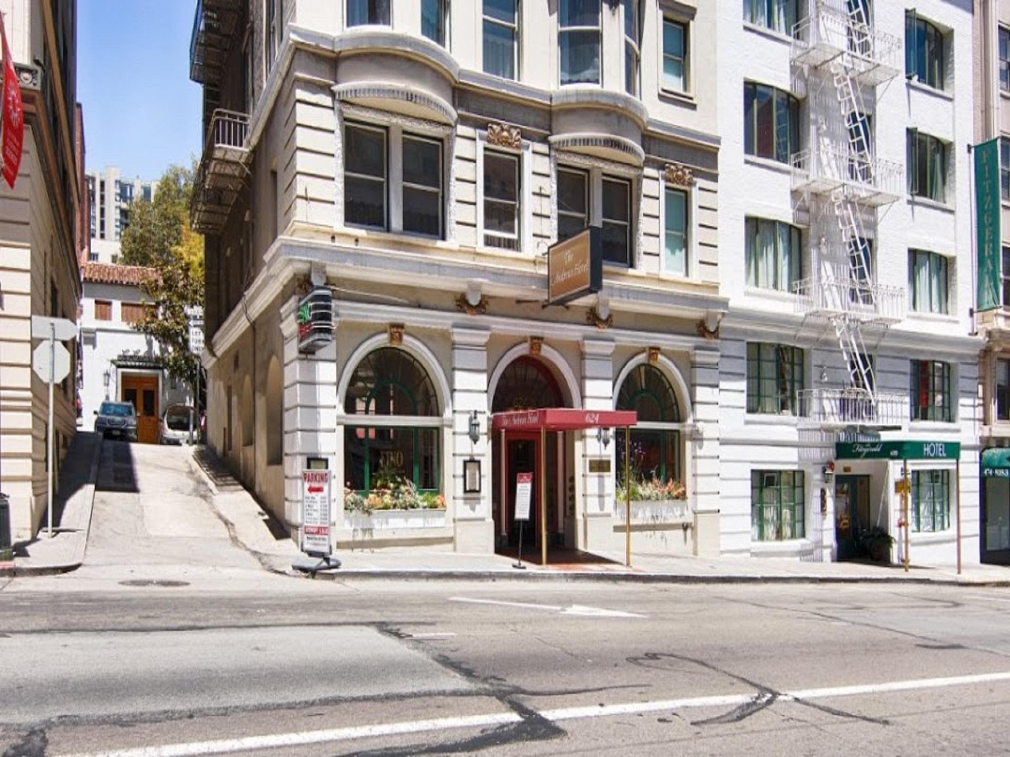 Andrews Hotel